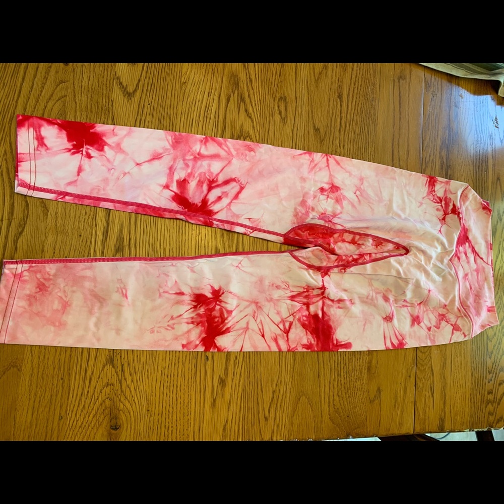 Balance Athletica Oasis Hibiscus Leggings